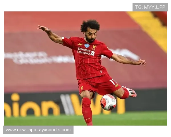 利物浦靠长传直塞撕裂对方防线——速度与视野塑造的前场杀手锏 利物浦靠长传直塞撕裂对方防线——速度与视野塑造的前场杀手锏