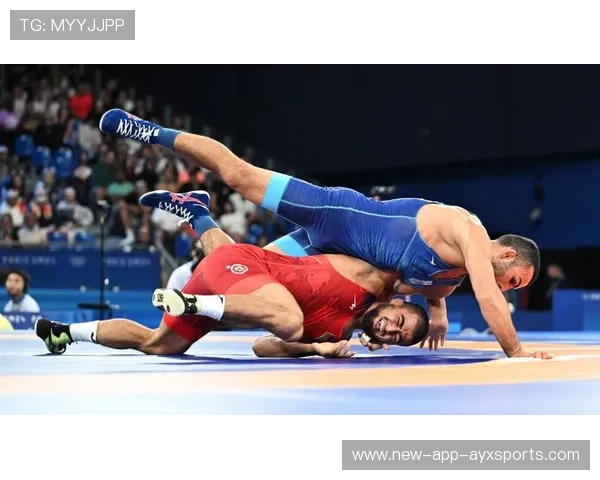 世界摔跤锦标赛:俄罗斯队强势统治 世界摔跤锦标赛:俄罗斯队强势统治