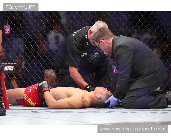 UFC拳手连遭重拳仍站着：坚韧与意志的极致展现