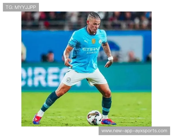 曼城菲利普斯上抢凶狠