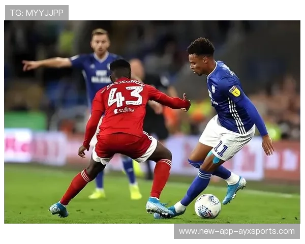 切尔西的边路运作成就了整场比赛的关键转折 切尔西的边路运作成就了整场比赛的关键转折